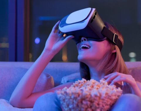 Watching movies in virtual reality